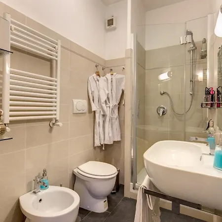 Apartman Elegant Behind The Colosseum Róma