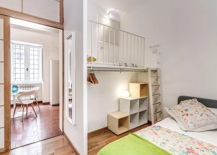 דירה Elegant Behind The Colosseum