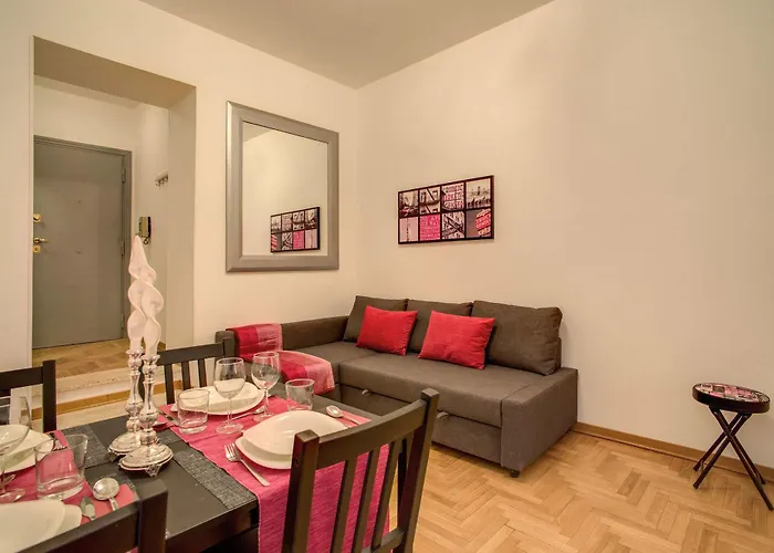 דירה Elegant Behind The Colosseum *