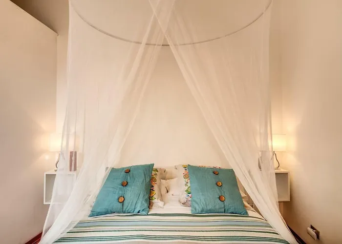 דירה Elegant Behind The Colosseum רומא