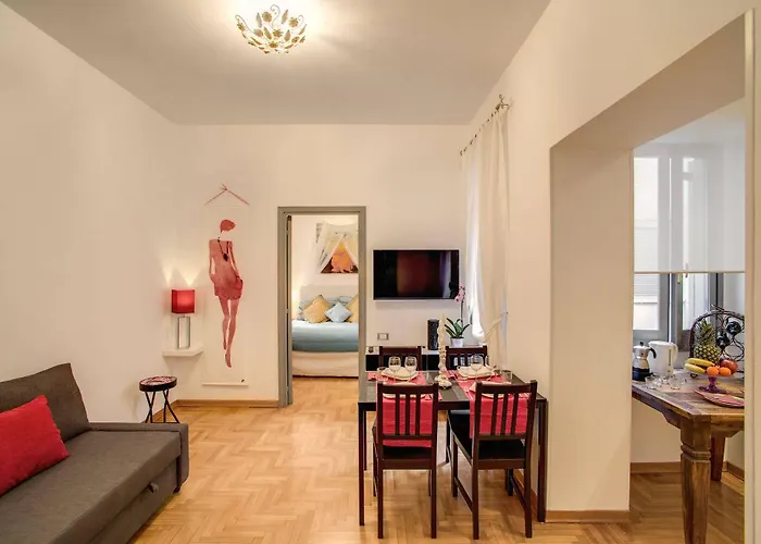 דירה Elegant Behind The Colosseum רומא